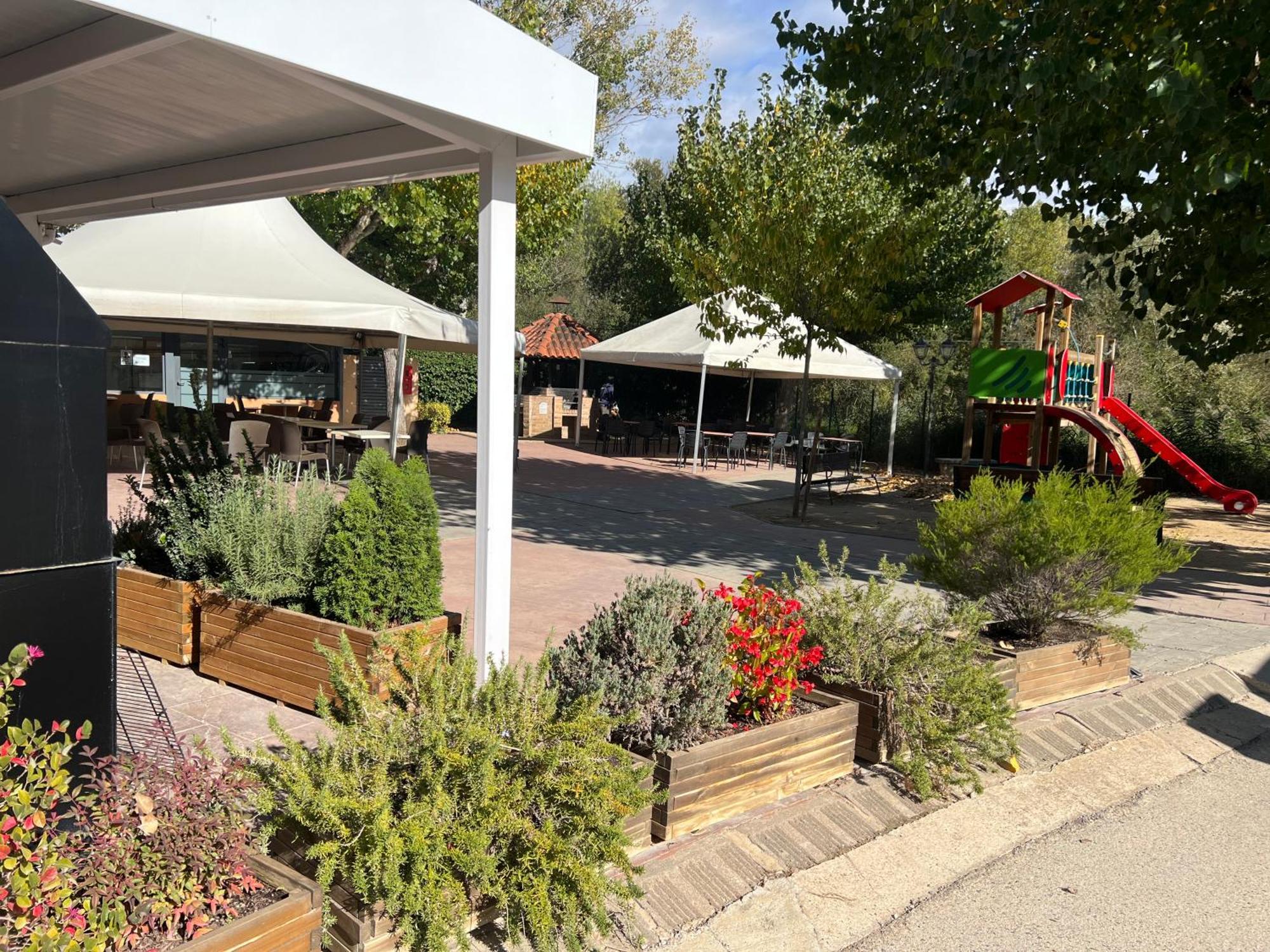 Camping Bungalow El Llac De Banyoles Porqueres 외부 사진