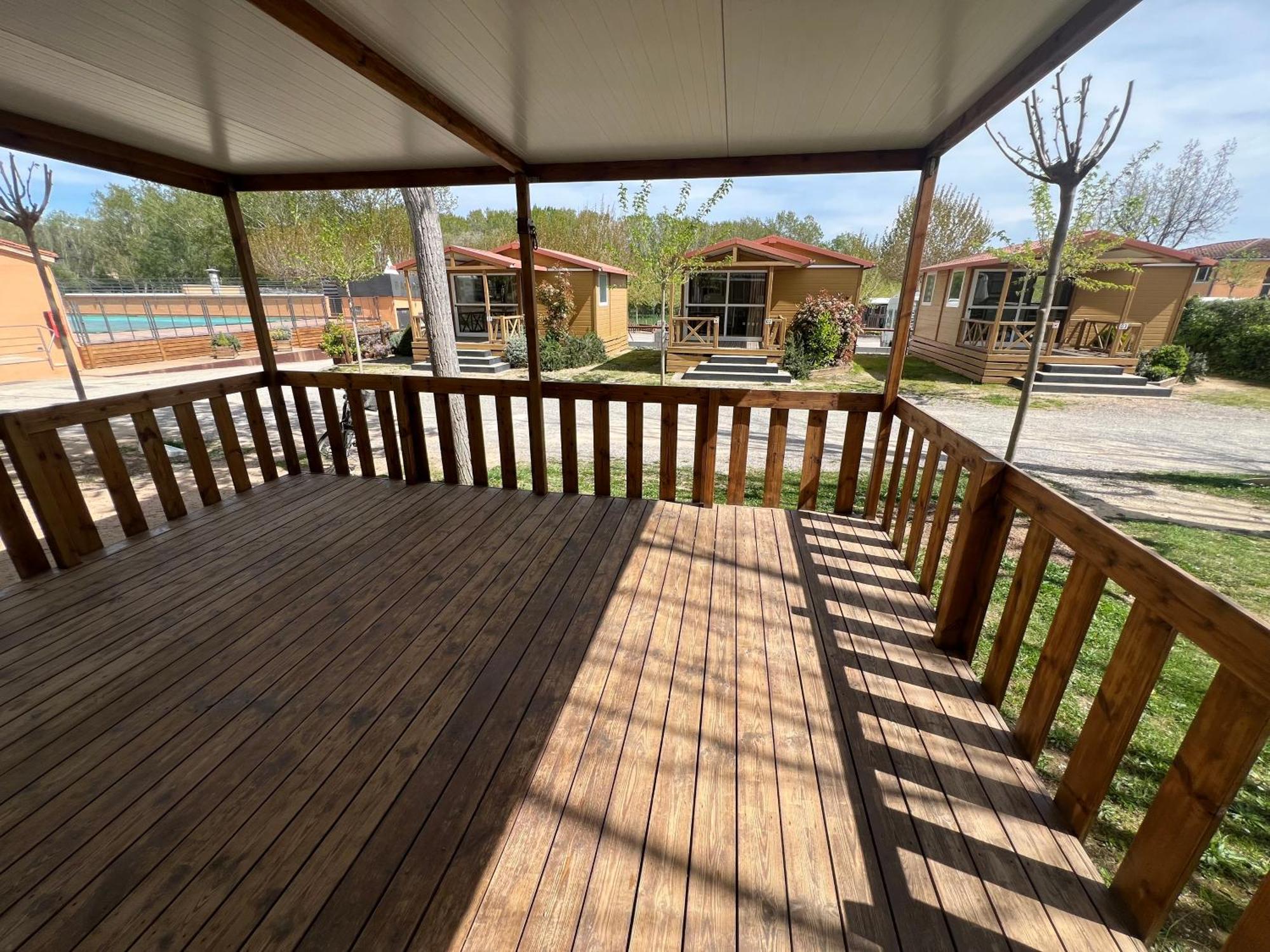 Camping Bungalow El Llac De Banyoles Porqueres 외부 사진