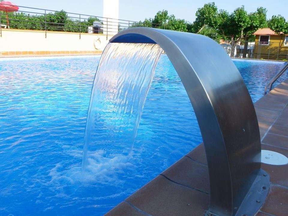 Camping Bungalow El Llac De Banyoles Porqueres 외부 사진