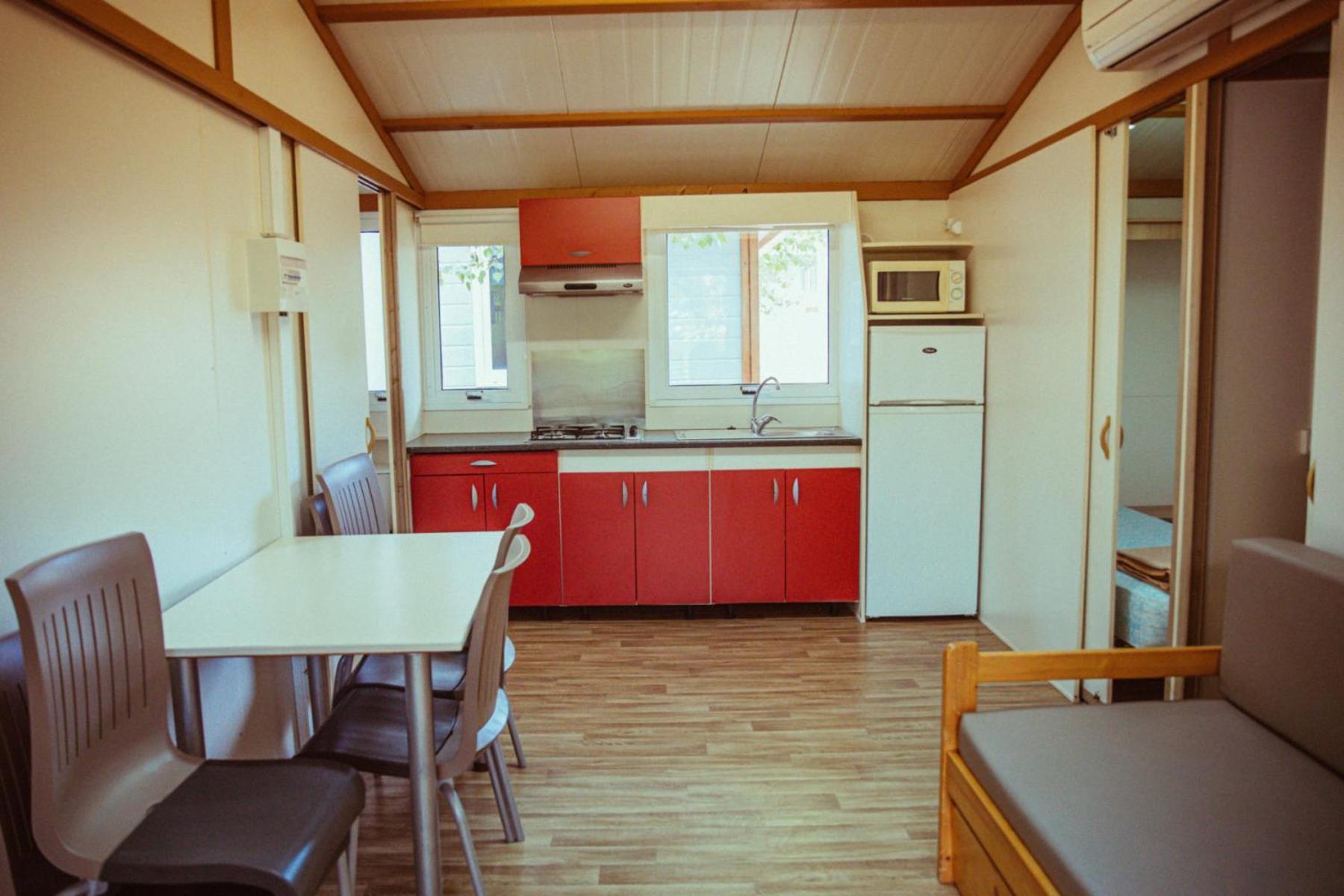 Camping Bungalow El Llac De Banyoles Porqueres 객실 사진